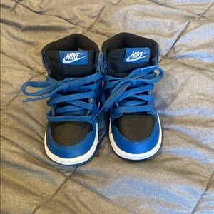 Nike Blue and Black Sneakers Classic Design